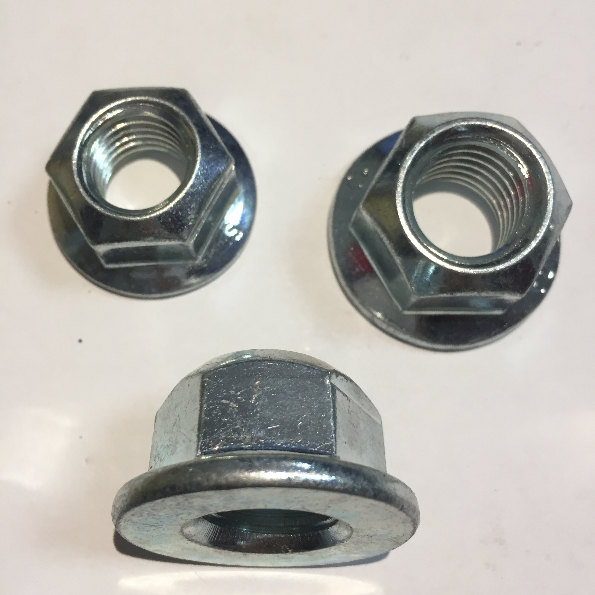Avaiable Sample M20 M16 Din6923 Direct Fastener Carbon Stainless Steel Hex Flange Nut