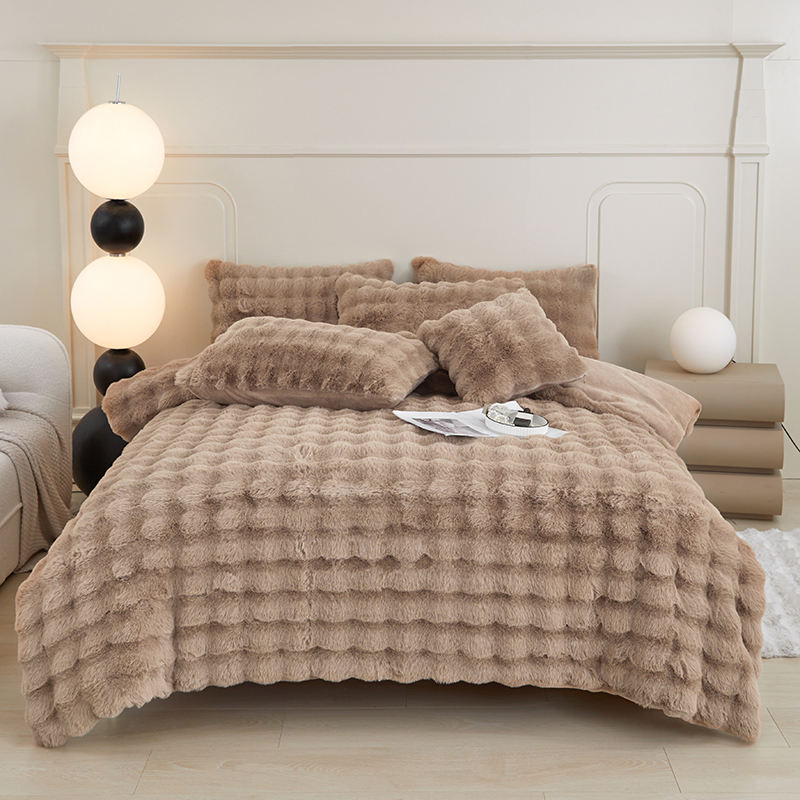 Luxury and Warmth with Sustainable Milk Velvet Mink Rabbit Fur Bedding Set