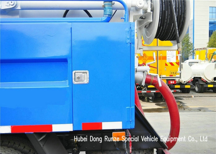 Vacuum Jetting Truck With High Pressure Jetting Pump and Vacuum Pump 5500Liters