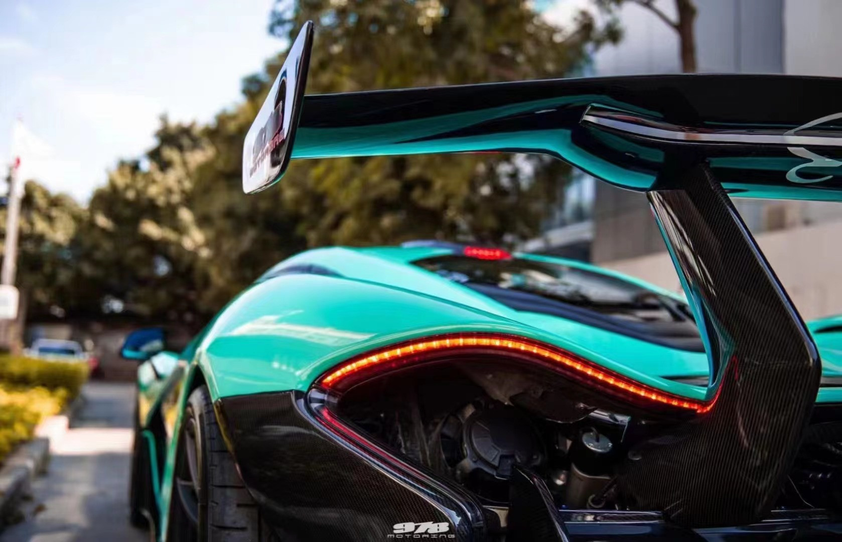 For McLaren P1 Body Kit P1 Upgraded GTR Style Front and Rear Bumper Spoilers Carbon Fiber Body Kit