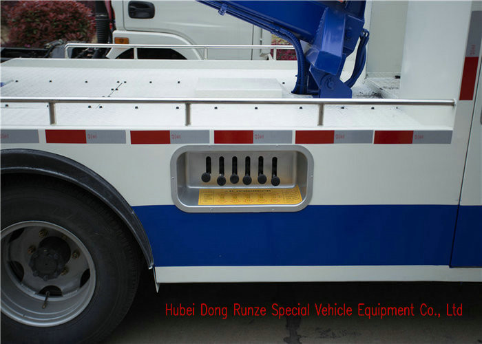DFAC 4x2 5 Ton Light Duty Integrated Recovery Tow Truck Wrecker Euro III Emission