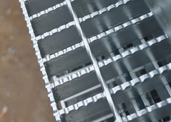 Serrated Plate Stainless Grating Galvanized Mesh Drainage Steel Grating