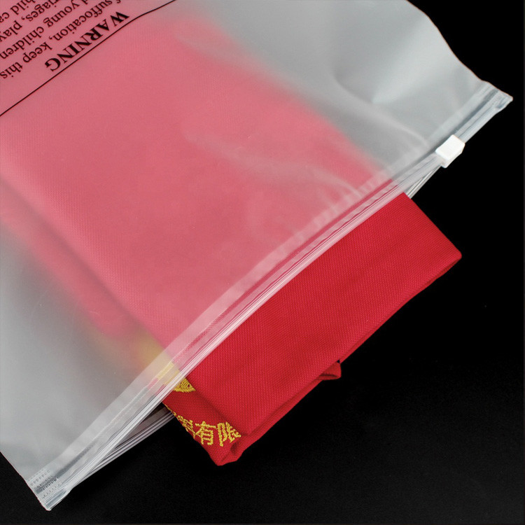 0.025- 0.14mm Biodegradable Packaging Bag CPE EVA Frosted Zipper For Cloth