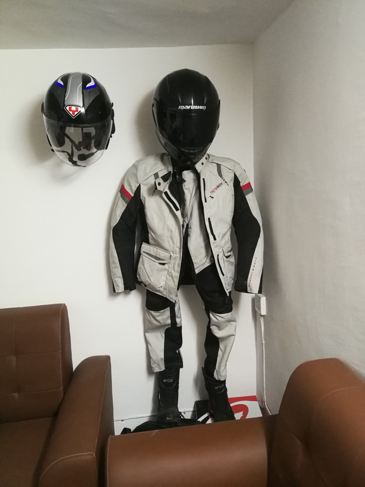 Motorcycle Helmet Stand Rack Organizer for Football Coats Hats 774g Easy Installation