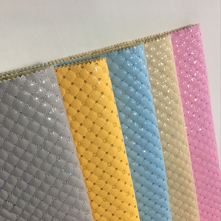 Shine Quilted Leatherette Fabric , Vinyl Leather Fabric Floral Soft Pleated