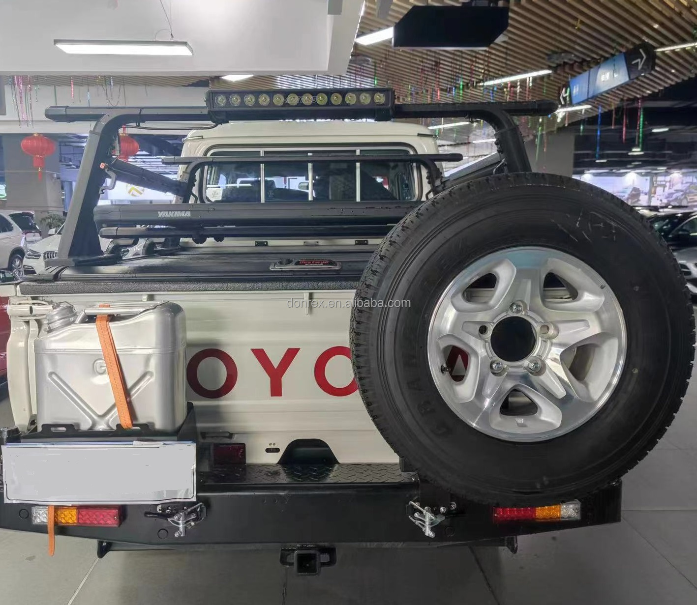 TOYOTA TRUCK LC79 Rear Bumper Accessories in Black with Steel Material and Accessories