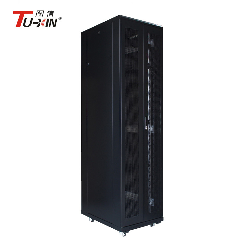 600 X 600mm Computer Server Rack With Tempered Glass Front Door Moving Conveniently