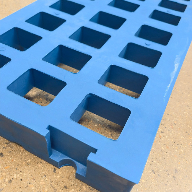 Durable Black Color 40mm Thickness Rubber Screen Panel For Mining Vibrating Screens