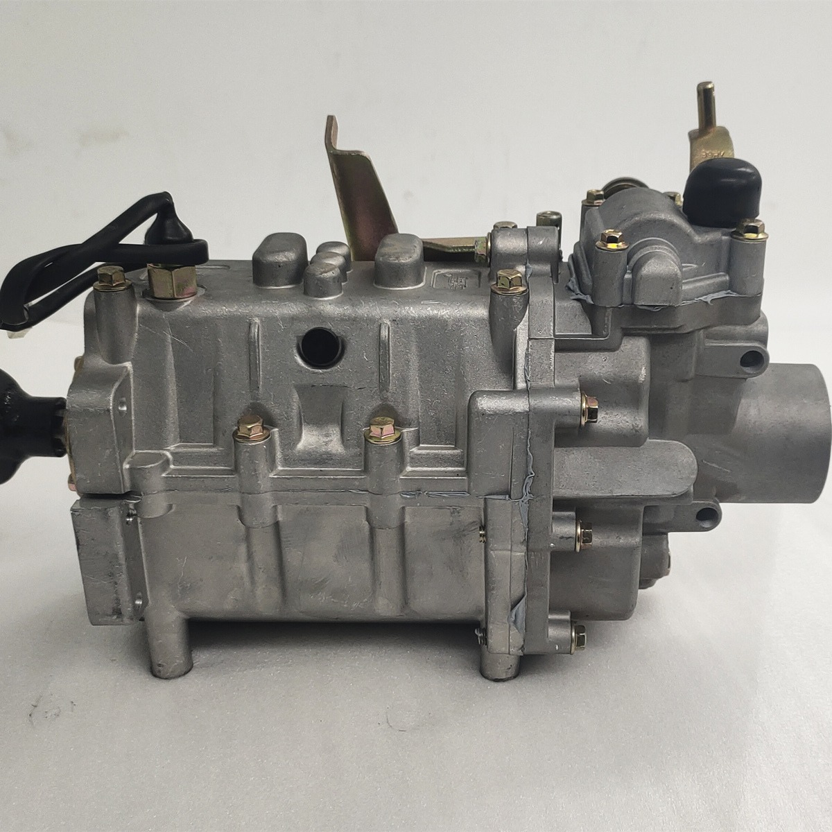 4 Speed Manual Gear Box Transmission for 3 Wheels Motorized Motorcycles Tricycle in OEM