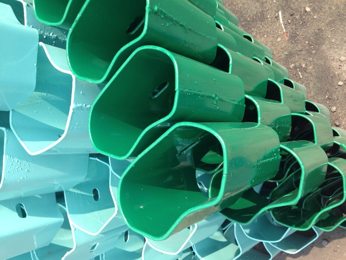 Road Traffic Safe Galvanized Highway Guardrail Blocker/Spacer Customized