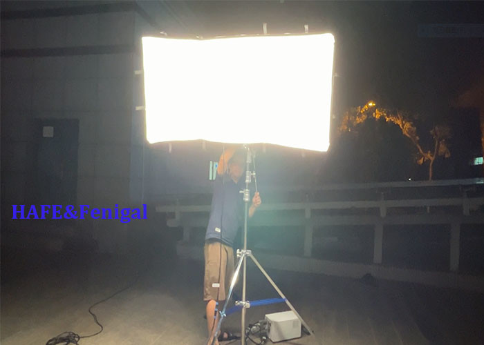 Soft Lightweight Flicker Free Pad LED Bi Color 720W Balloon Light For Film