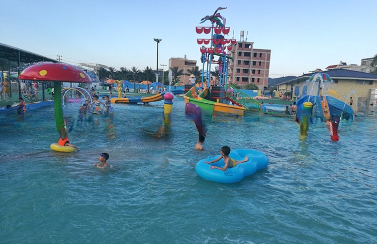 Kids Amusement Aqua Park Playground with Fiberglass Water Slide
