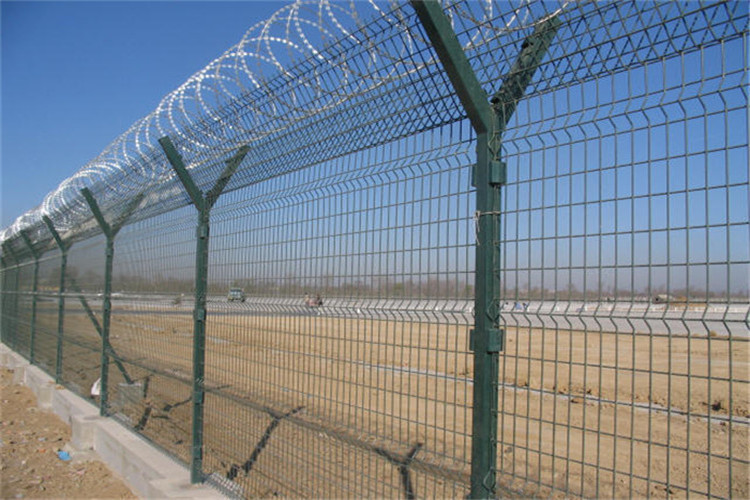 Q195 Or Q235 Prison Barbed Wire Fence Anti Climb Security Fence