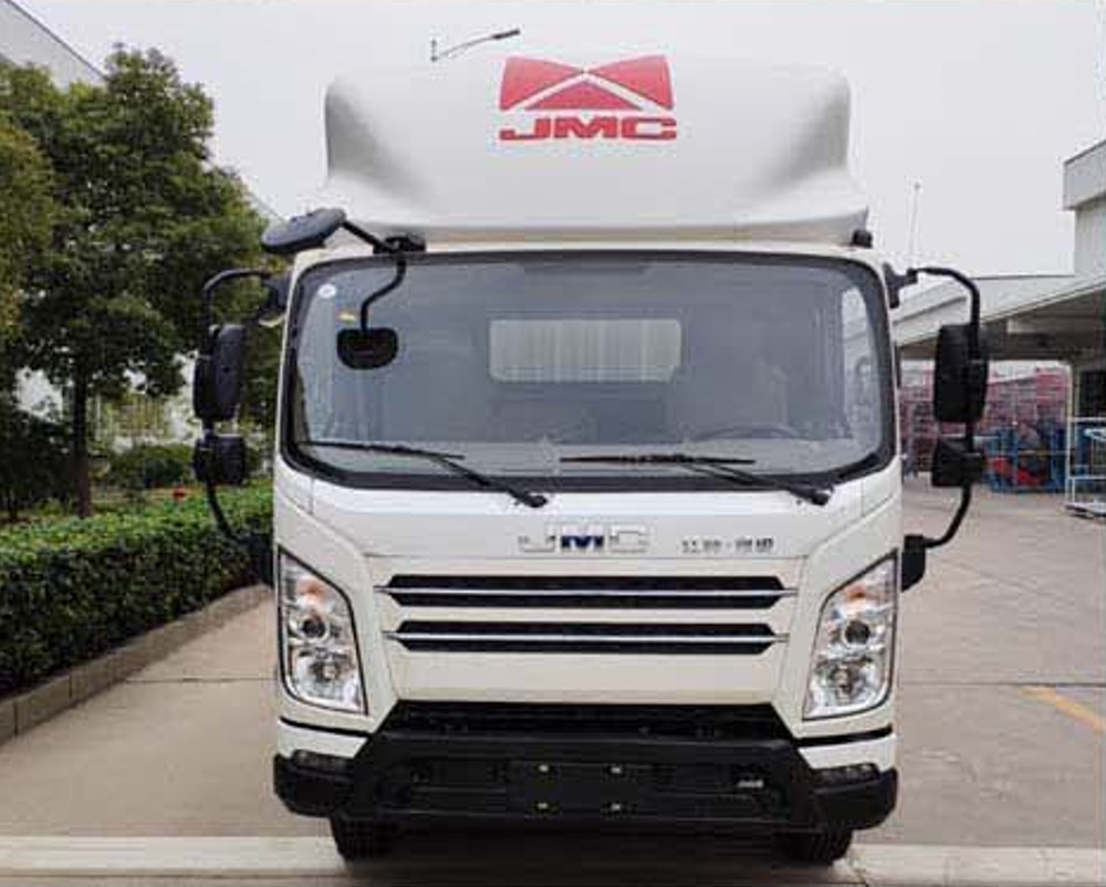 Jiangling Insulated Truck RWD 2WD Cargo Van 6×2 Manual / Automatic 3 Seater