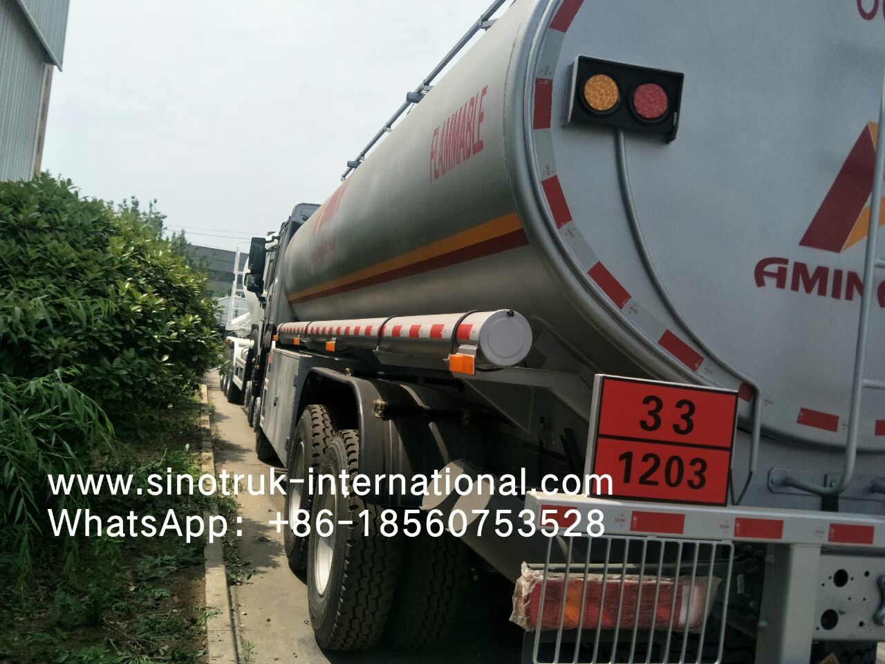 SINOTRUK HOWO 6×4 10 Wheels Oil Tank Truck 400HP Oil Tank Chassis