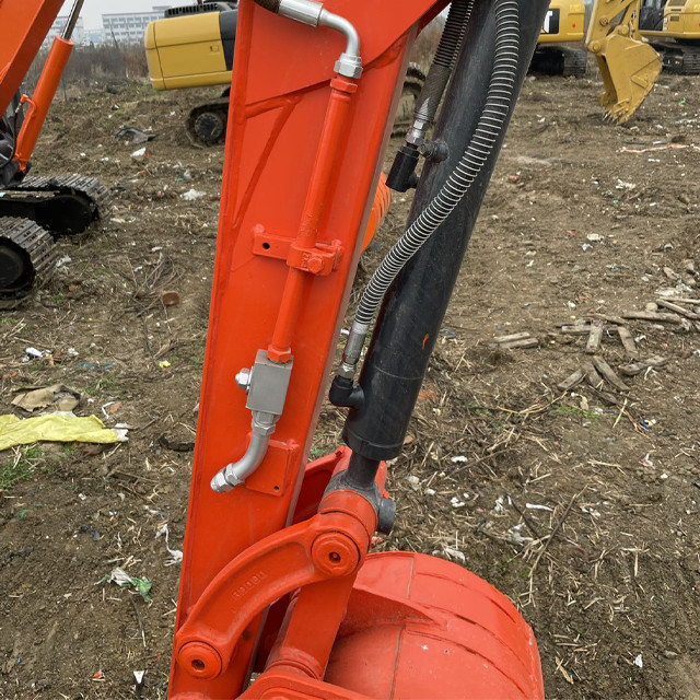 Kubota U35 excavator with excellent power durability and high efficiency Japanese Kubota U35 3.5ton small excavator