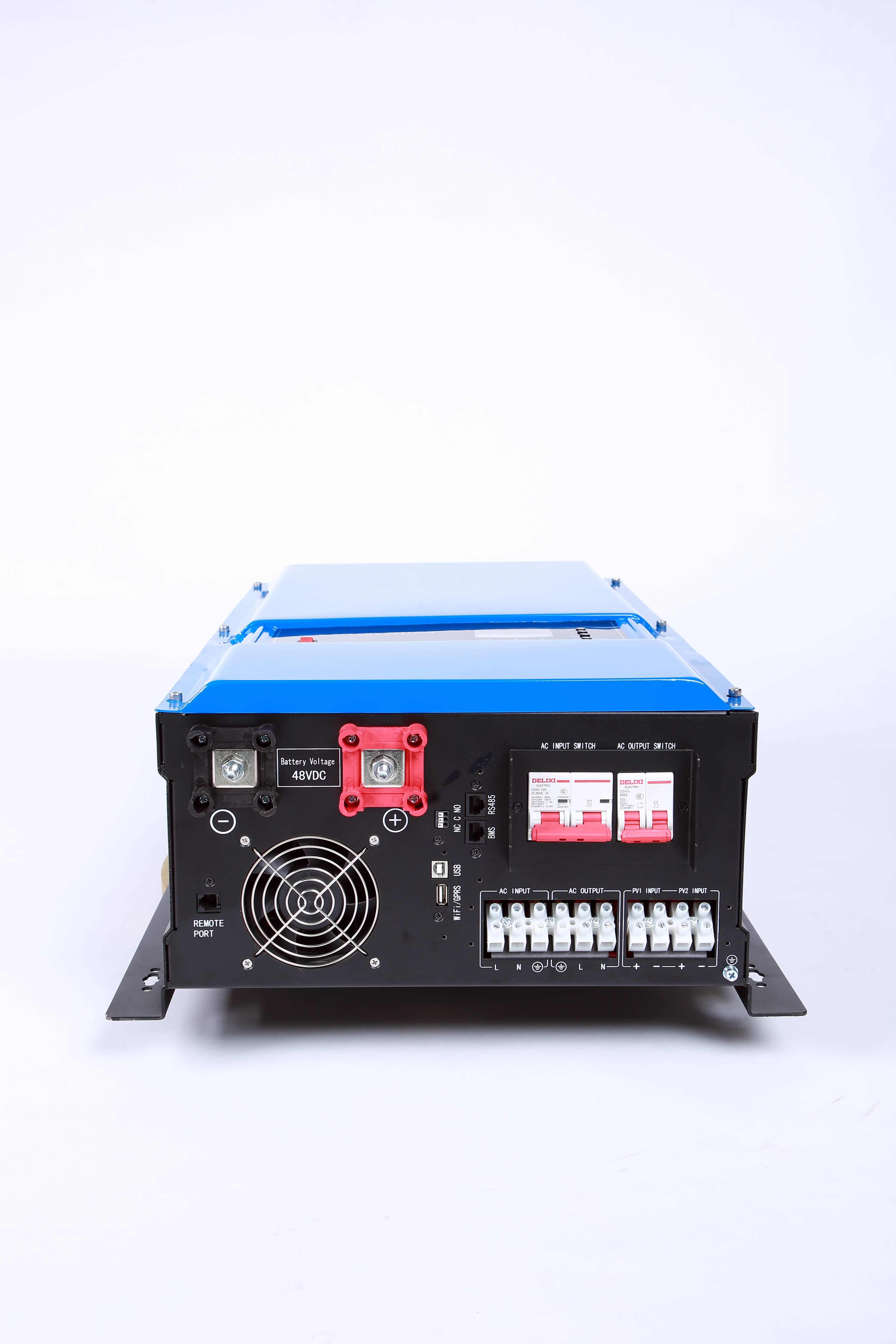 5KVA Off Grid Solar Inverter Triple Rating Power With Lead Aid Battery