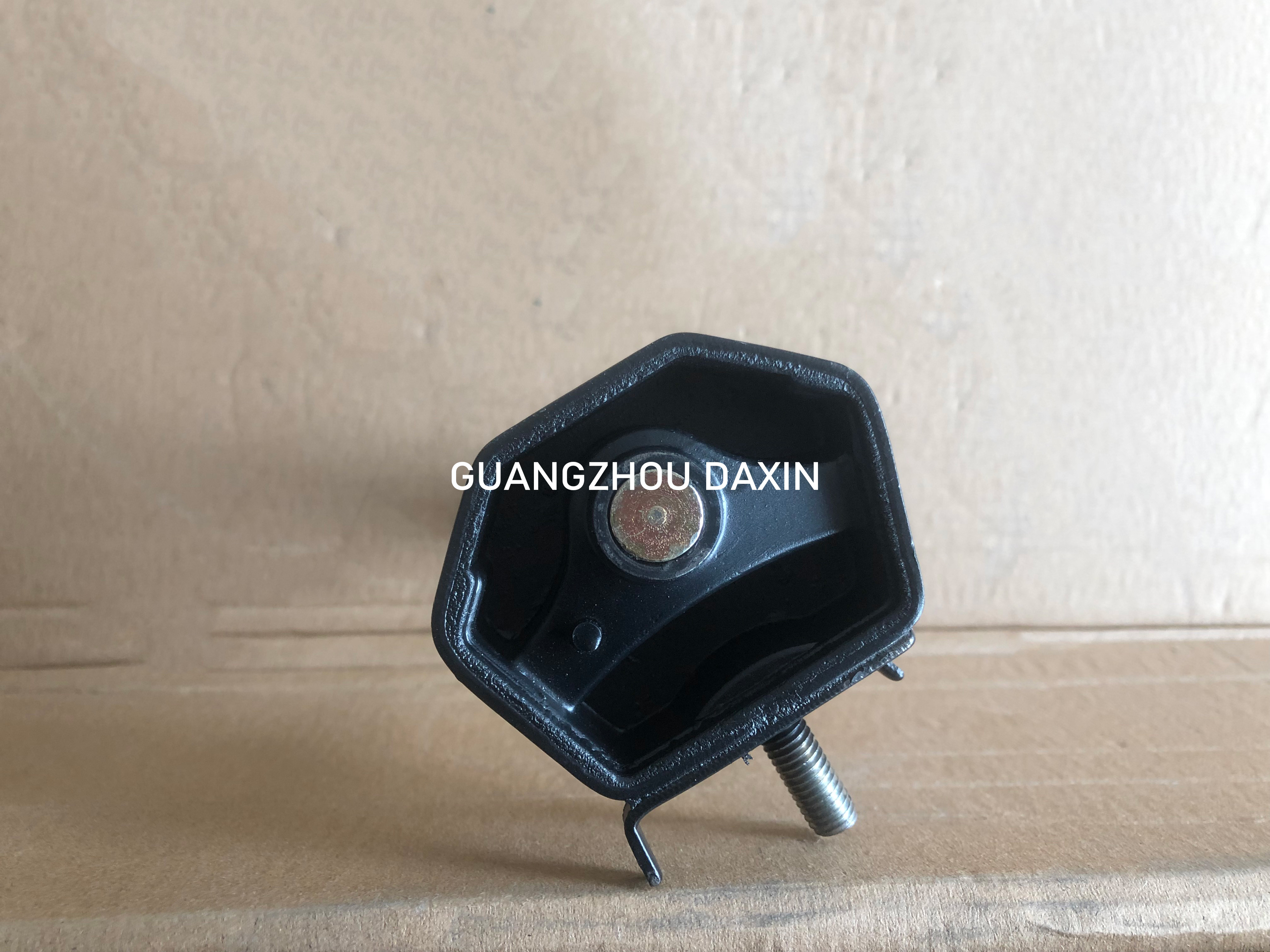 17506-15070 1750615070 Car Engine Mounting For Toyota Corolla E10 1. 6 Ae101