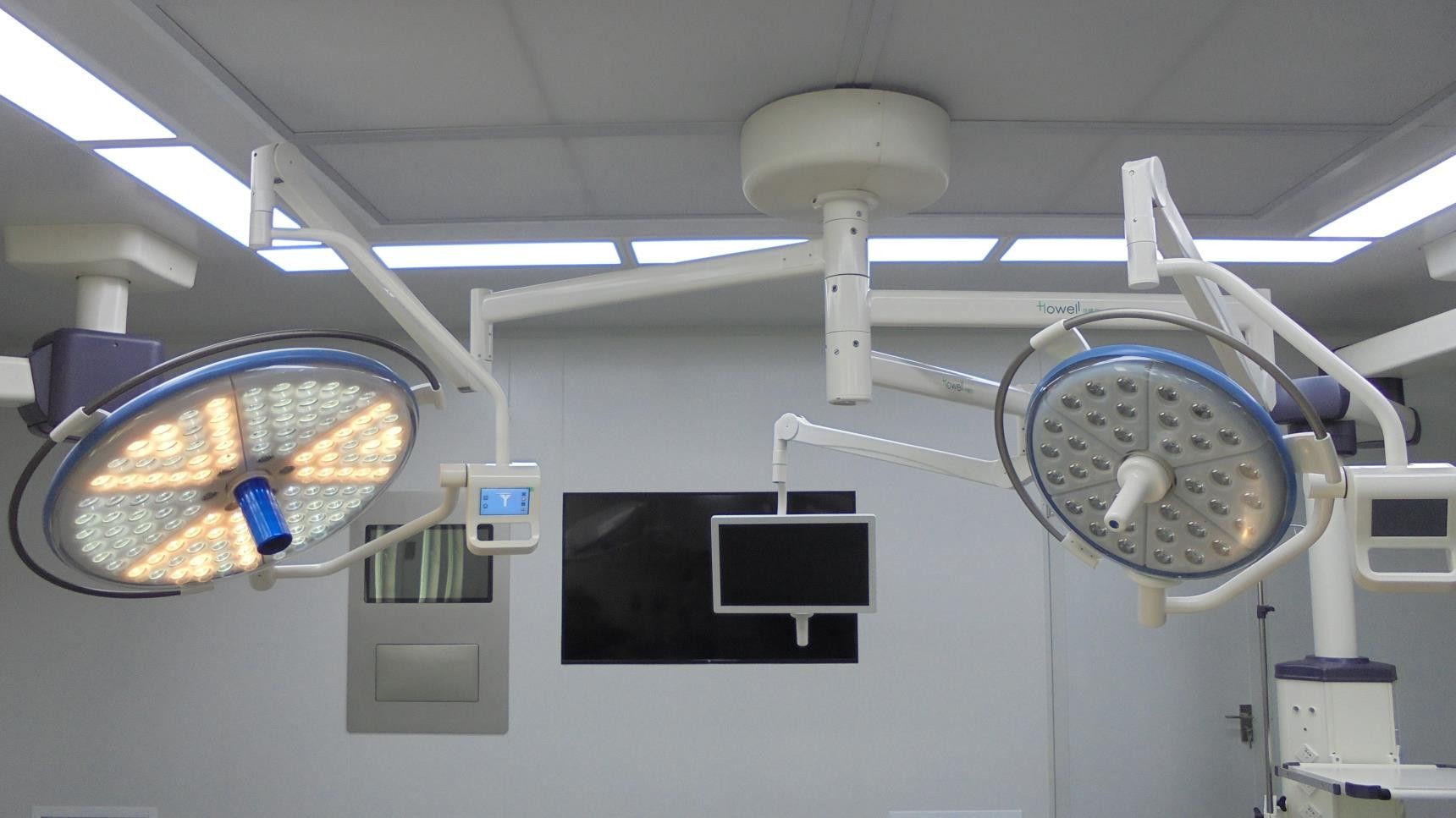 Ra CRI 98% Operation Theatre Lights Surgical Maquet Led Ot Light 80000hours