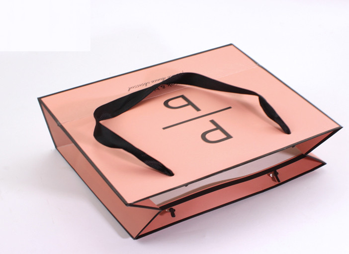 Accurate Printing Pink Paper Carrier Bags , Fancy Boutique Shopping Bags