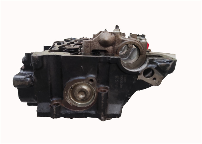 4HK1 Used Engine Heads For Excavator ZX200 - 3 ZX240 - 3 8 - 98170 - 617 - 0