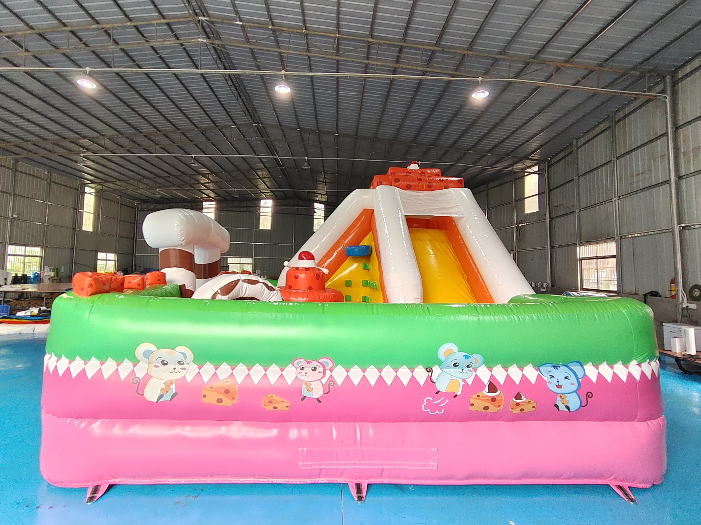 New Design PVC Inflatable Bouncy Castle Cheese Time Inflatable Fun City With High Slide Obstacle Course For Rental