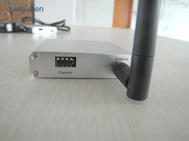 8 Channels Portable FPV Ground Station Wireless Video Audio Receiver