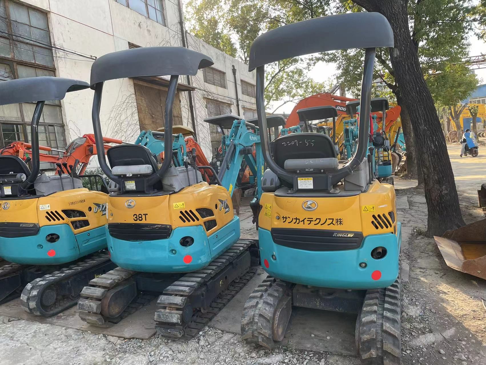 Original Color Used Kobelco Excavator U17 High Efficiency For Working Indoors