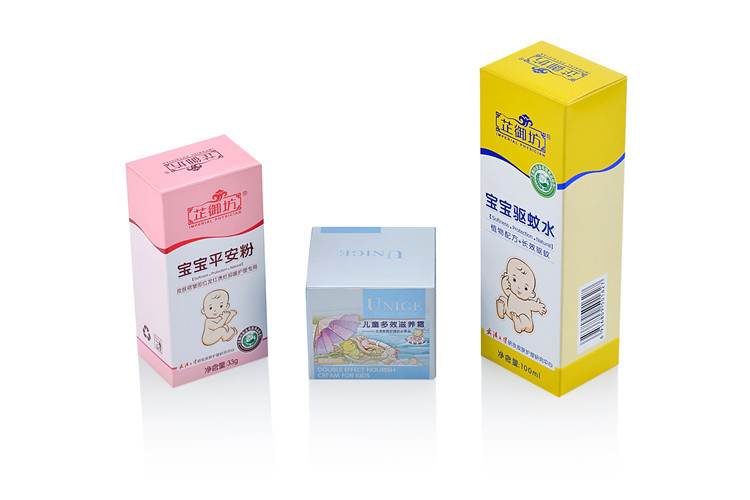 Babycare Cosmetic Packaging Boxes Gloss Lamination Tuck Top Gift Box