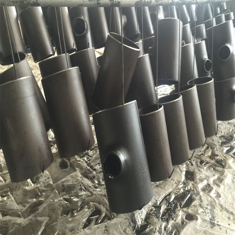 1/2 - 42 Inch API 5L Reducing Cross Fitting DN2000 Sch40 ANSI B16 9 Tee Seamless