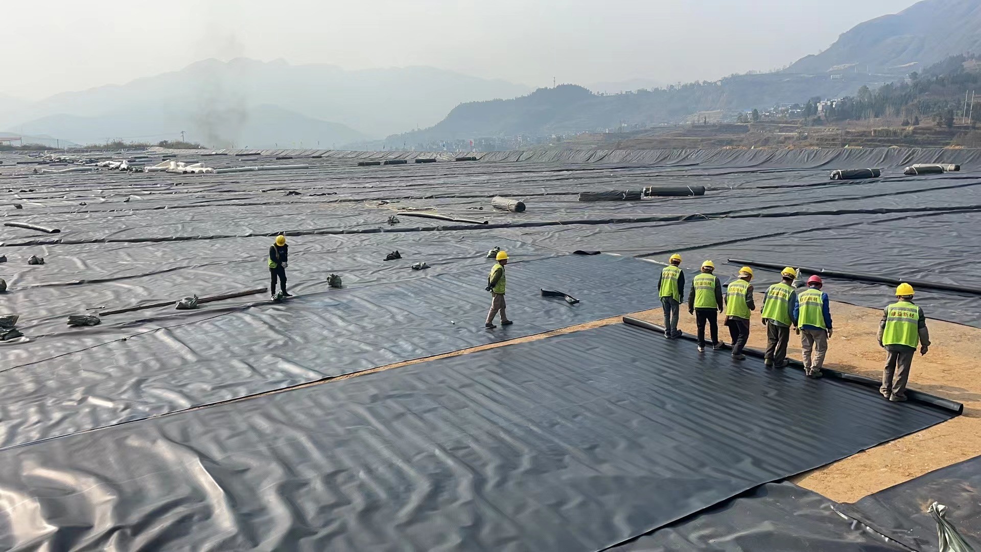Smooth HDPE Waterproof Geomembrane For Landfills And Sewage