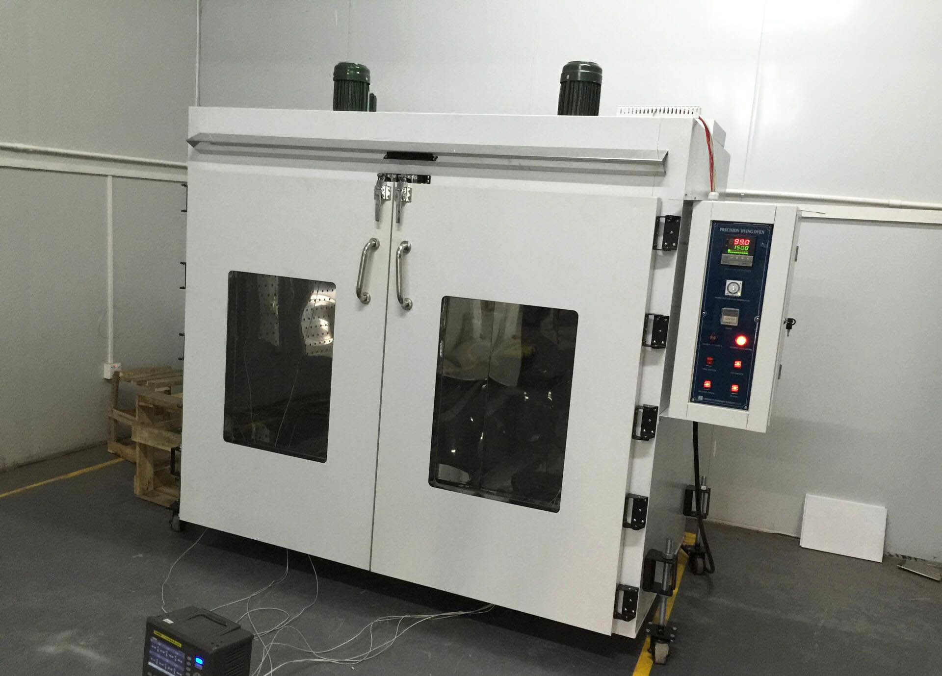 LIYI 500L 100 Degree Electric Drying Oven Big Glass Window For Electronics LY-6180