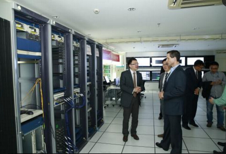 Fiber Optic Patch Panel for FTTH and FTTC project with good price YH25