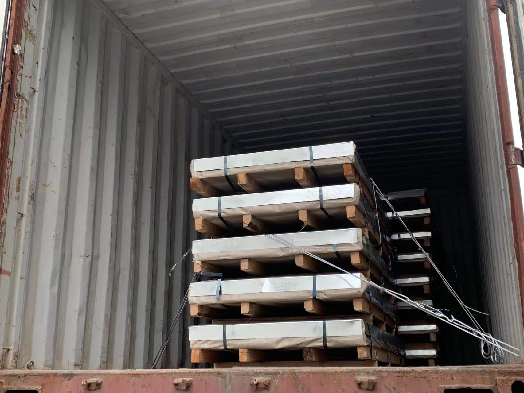 package-img