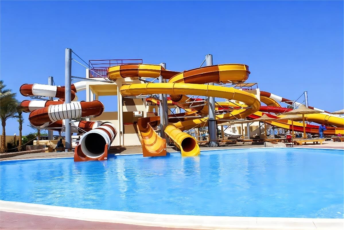 OEM Outdoor Amuse Park Water Equipment Playhouse Fiberglass Pool Slide