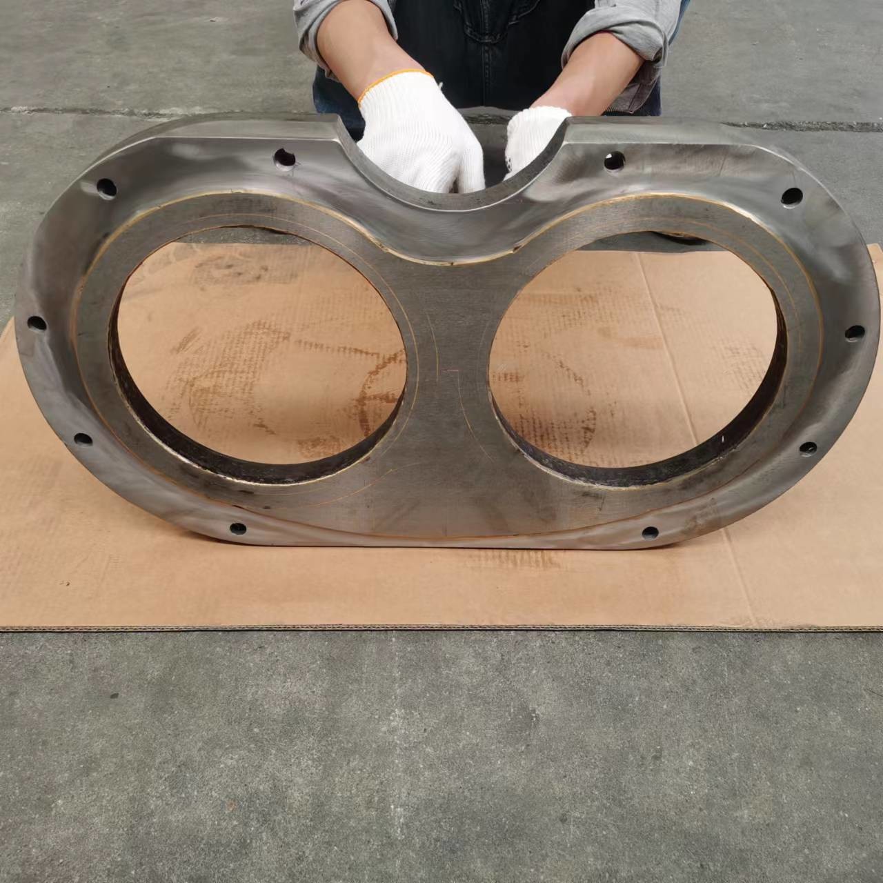 Custom SCHWING Concrete Pump Spare Parts 260mm Spectacle Plate