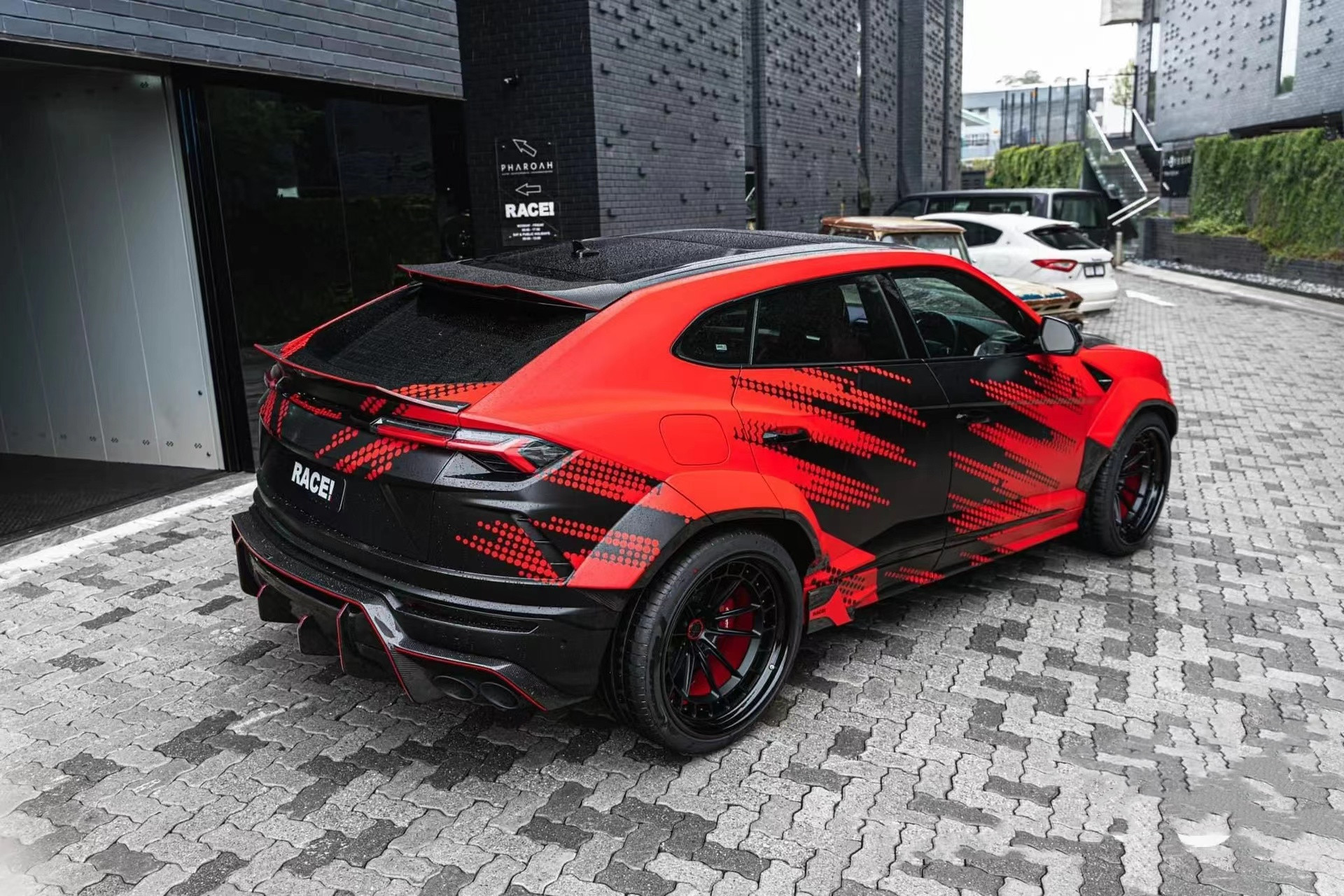 For Lamborghini Urus Carbon Fiber Body Kit Urus Upgraded VORS Style Carbon Fiber Front Lip Diffuser Spoiler Hood with Wide-body
