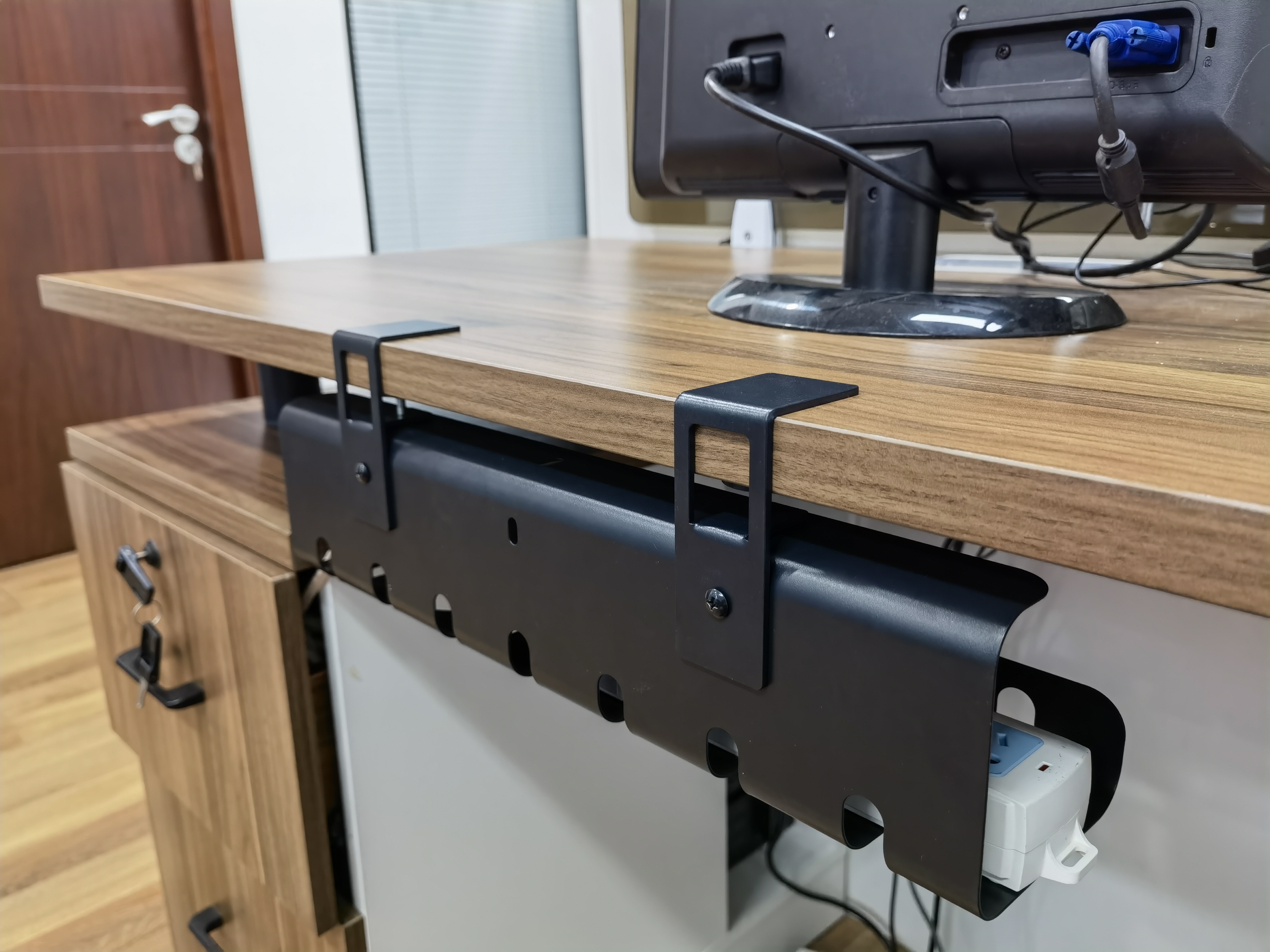 NO Drill Under Desk Cable Organizer Tray Sturdy Wire Management and C CLAMP