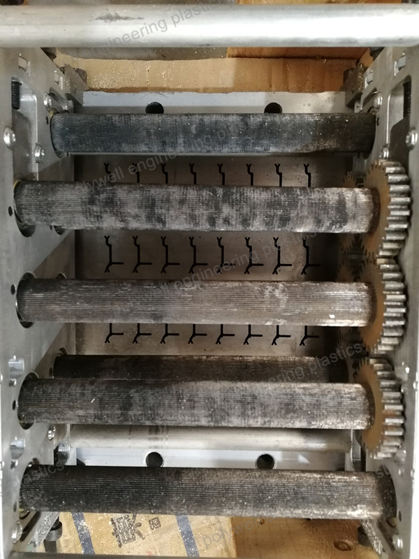 Steel Plastic Extruding Mold According to The CAD Drawings of Polyamide Extrusion Profile