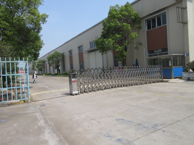 220V-240V Supermarket Display Freezer Multipurpose Painted Steel Material