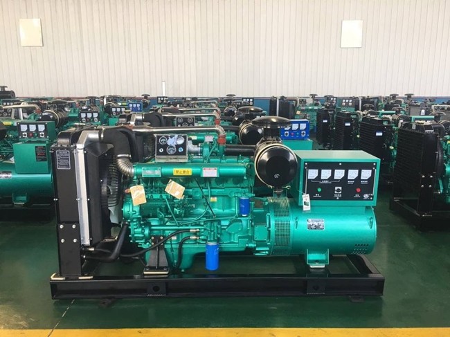 DCEC CCEC 6BT NT855 KTA38 300KW 375KVA Cummins Marine Diesel Generator Set