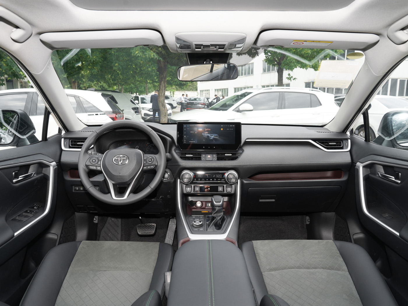 Deposit To-yota Cars 0 km Used Vehicles for Kao Bau GmbH Integral Body Voyah USA Double Cab RAV-4 Hybrid