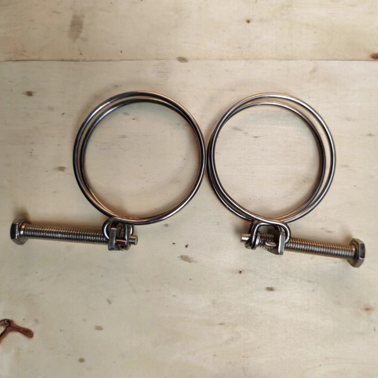 304/201 Stainless Steel Wire Hoop for Pipe Card and Double Wire Throat Long-Lasting