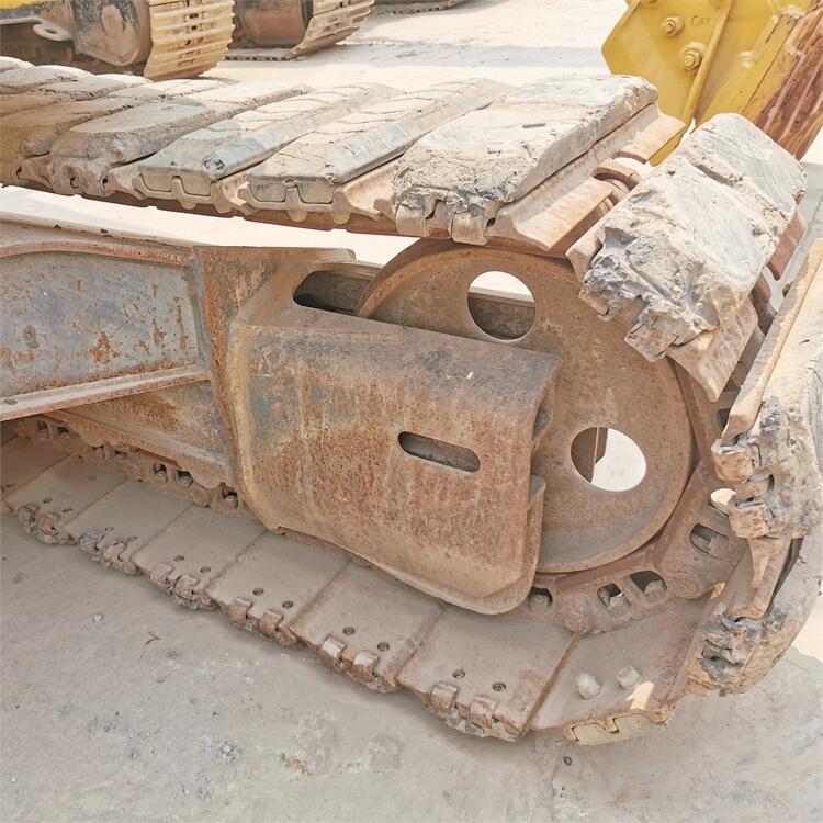 Get Your Hands on This 14 Ton Komatsu PC138 Second Hand Excavator with Cummins Engine