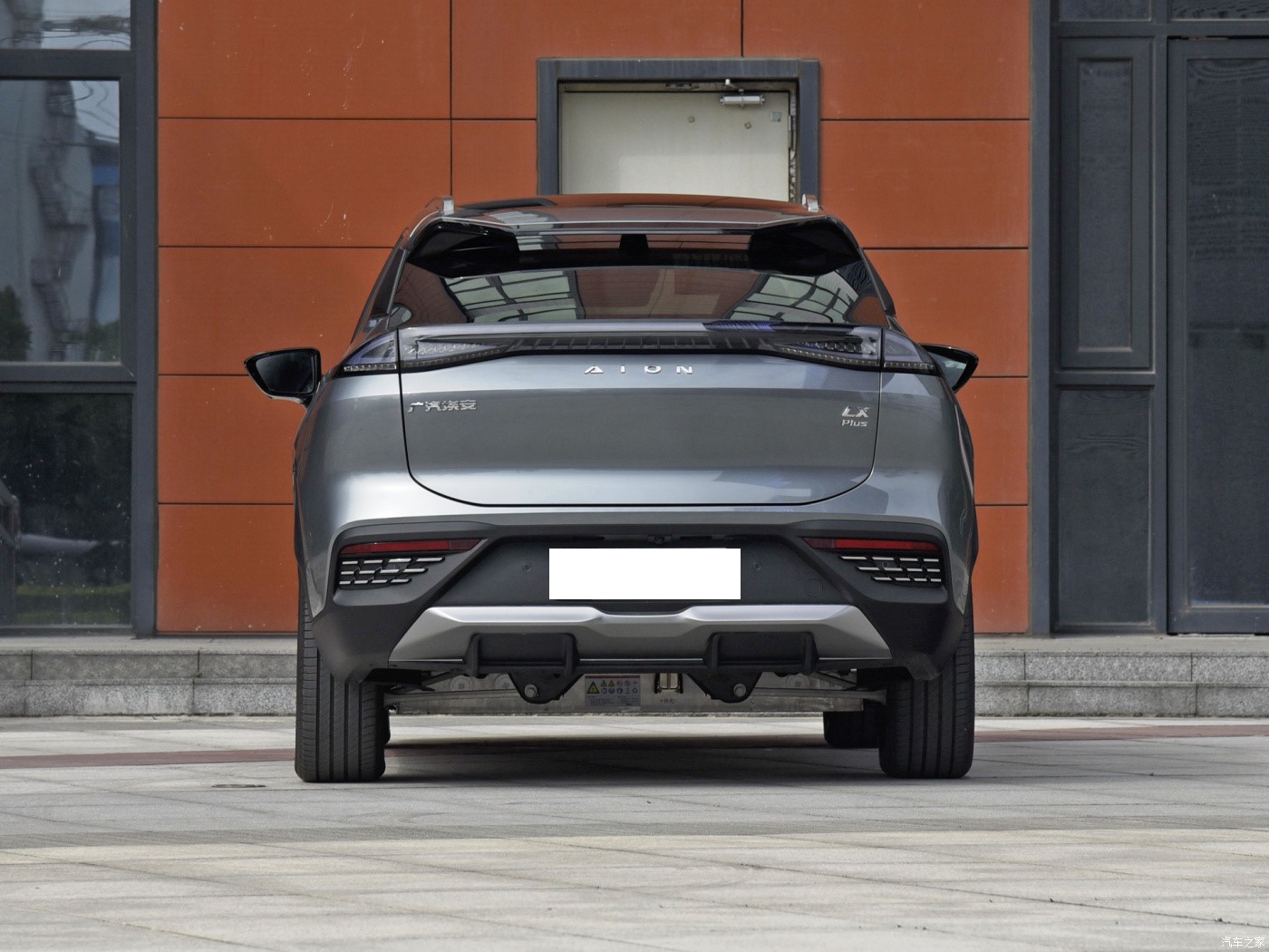 2024 AION LX PLUS 80 Zhizun Edition Auto Drive Electric Vehicle Ternary Lithium Battery and 180kW Total Motor Power