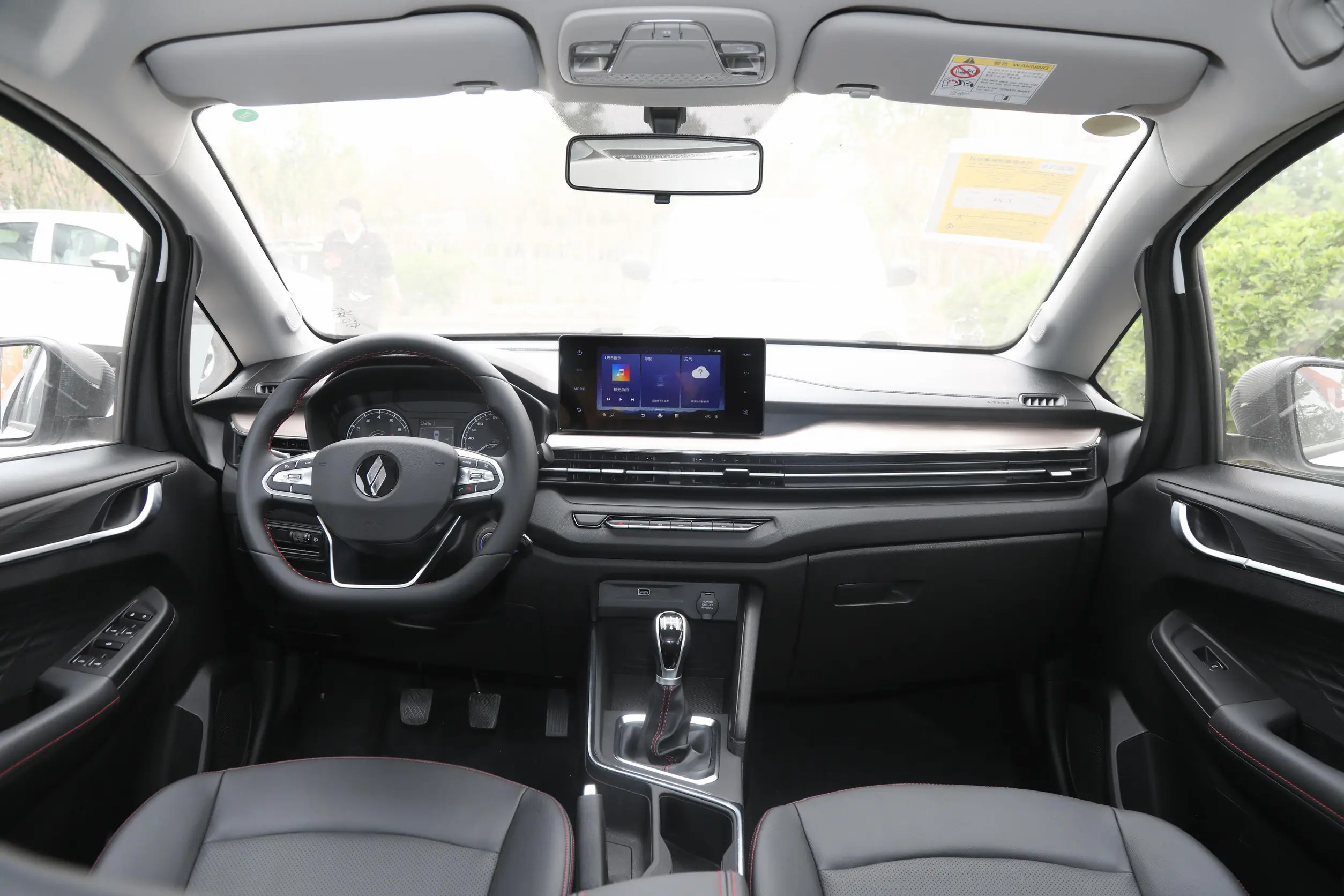 2023 Gx3 Geely Livan X3 PRO 5-Door 5-Seat Leather SUV Euro VI Emission Condition with Electric Driver's Seat Adjustment