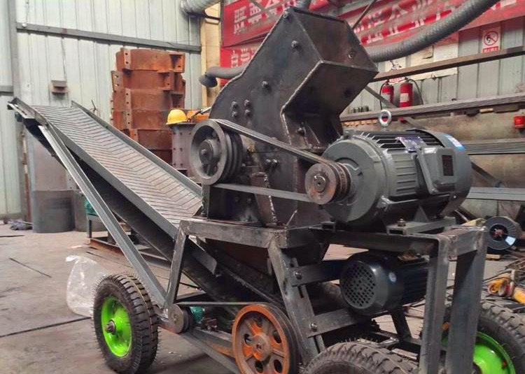 Mobile Coal Coarse Vertical 450mm 100TPH Hammer Crusher Machine