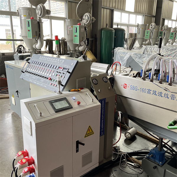 Low density Double Wall Corrugated Pipe Machinery 50-160mm HDPE Pipe Extrusion Machine