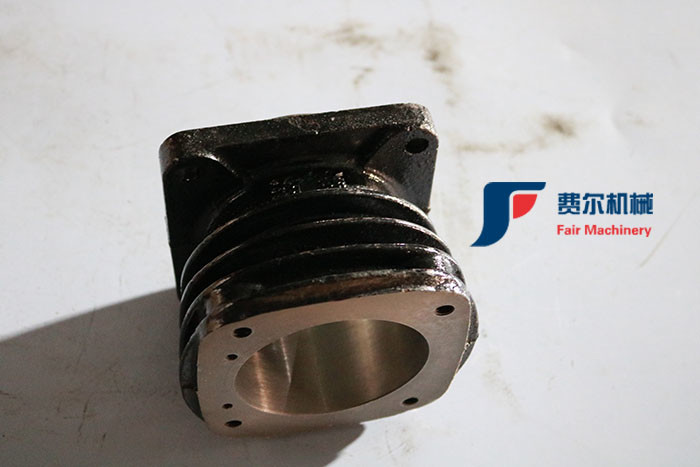 Yuchai YC6108 / YC6B125 cylinder pump for SDLG LG936L XCMG ZL30G, LW300F