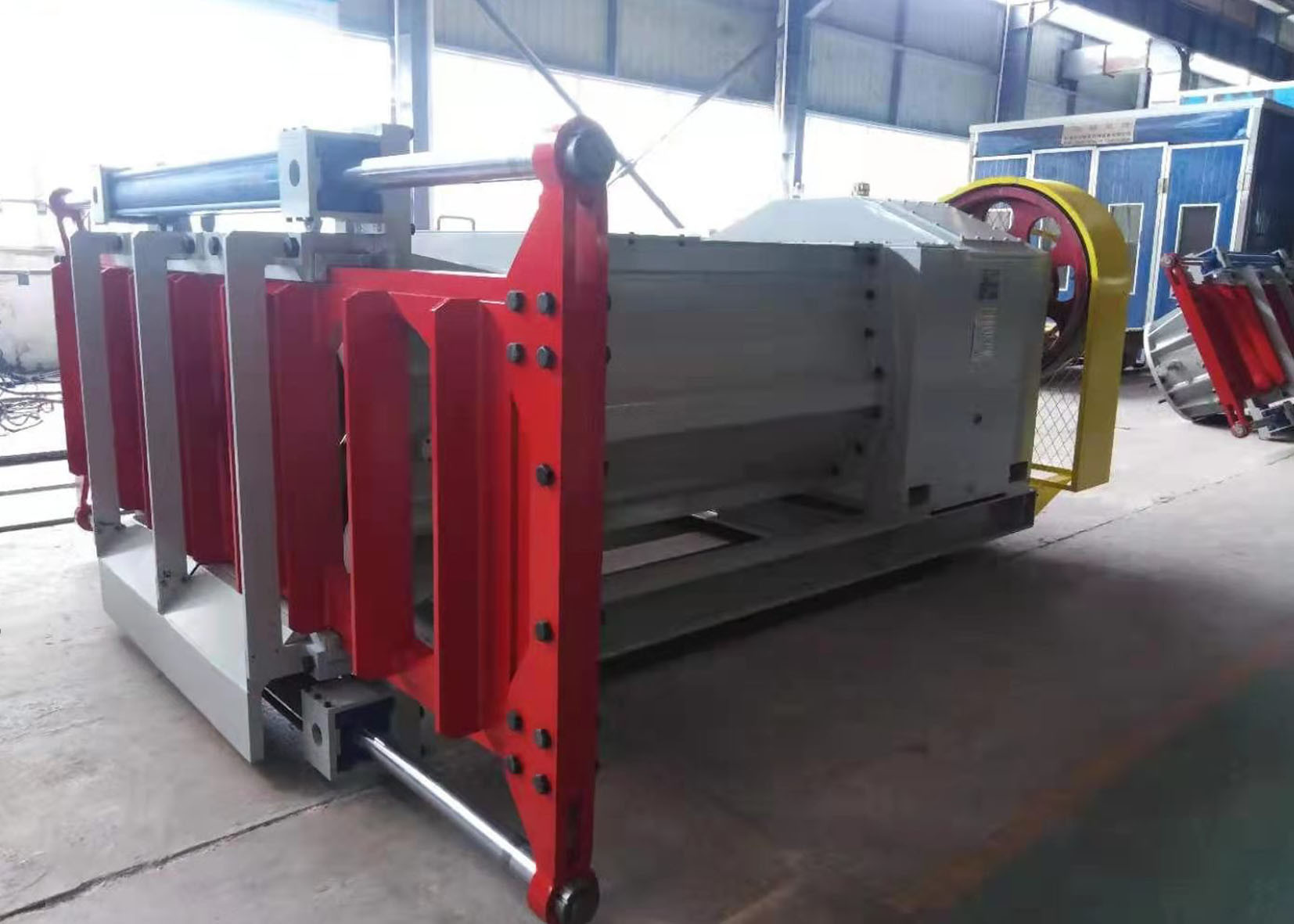 New Type Crusher Mixing Front Grid Mixing Extruding Machinery For Clay Brick Factory